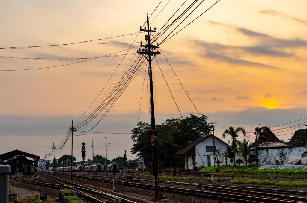 Express O 91578 Villali Jogja Yogyakarta Luaran gambar